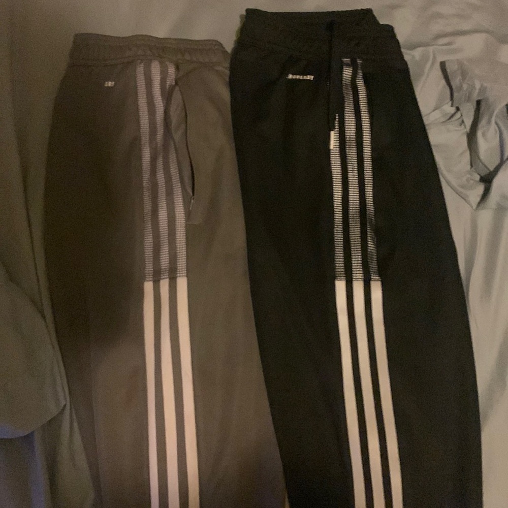 Adidas’s joggers. Good condition